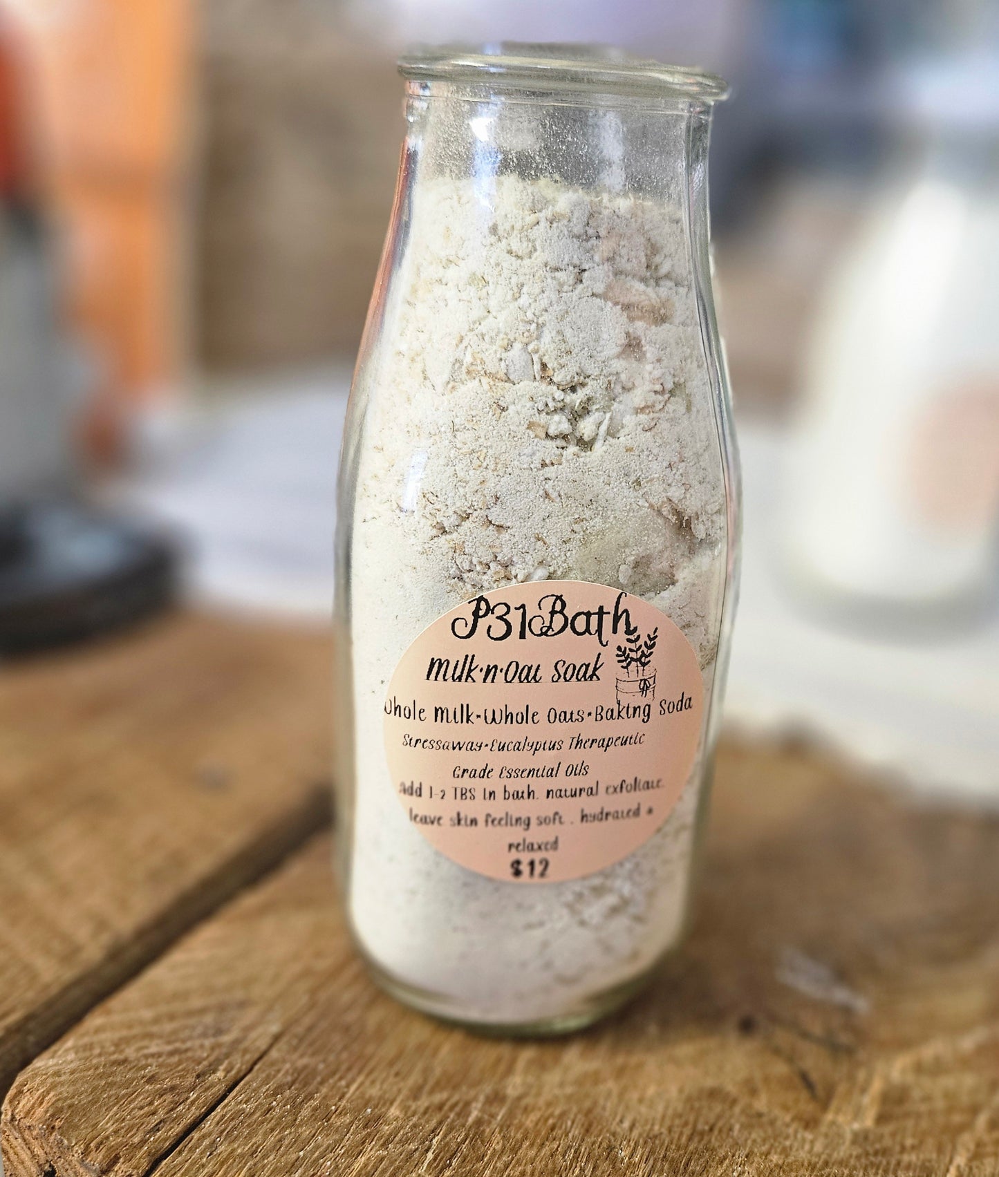 Milk'n'Oat Soak with wooden scoop